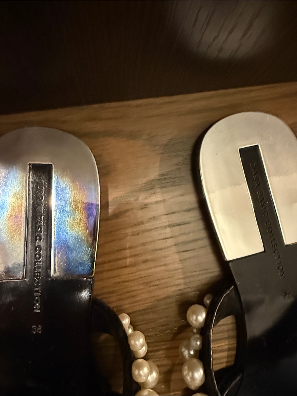 Zara Pearl-Embellished Black Slide Sandals - Picture 2 of 4